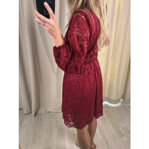 Koronkowa sukienka, bordowa